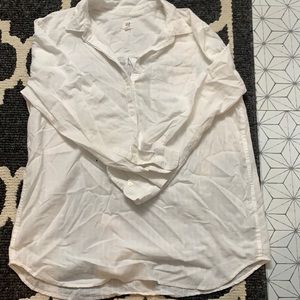White collared gap blouse